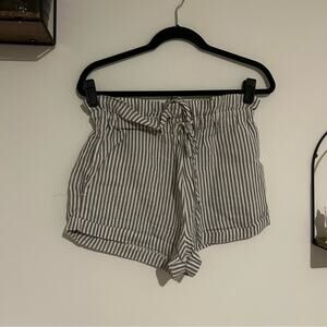 Winston White‎ 100% Linen Gray & White Striped Shorts Size Small